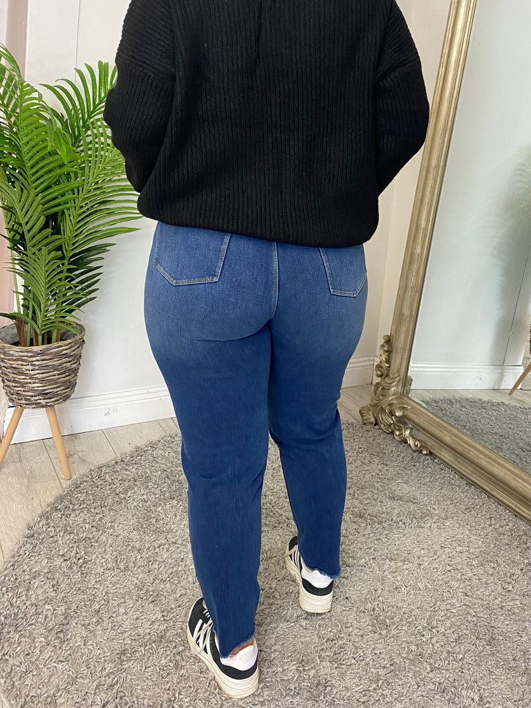 NOW Mom Jean cintura alta jeans escuro ponto amarelo
